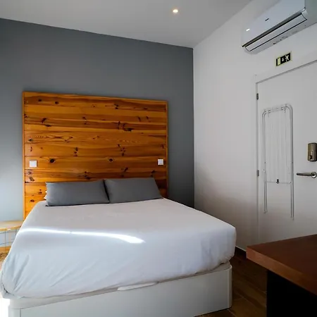 Guest house Alameda By Boutique Taipas Garagem Motos
